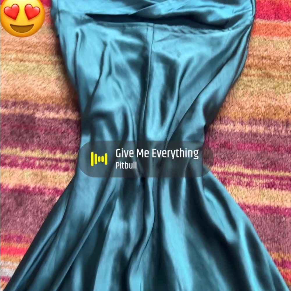 Gorgeous Silky Green Olive Dress 🫒 Never Used.
